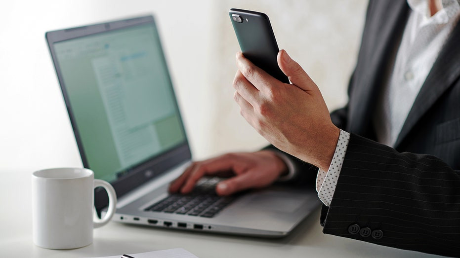 Scammers are buying Google ads to steal bank logins