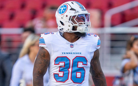 Some Titans players arrive at their game Sunday against the Eagles looking ridiculous