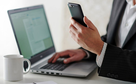 Scammers are buying Google ads to steal bank logins