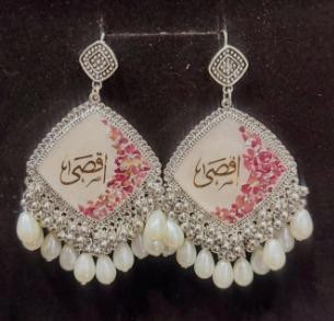 Resin Art Jewelry: A Complete Beginner’s Guide